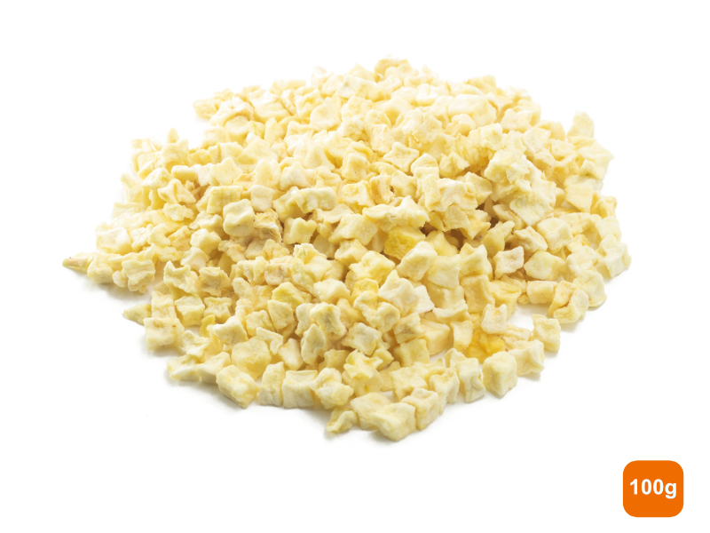 A pile of apple cubes 100g