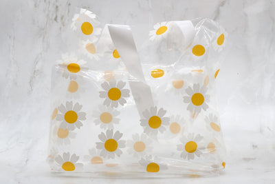 Clear Daisy Print Gift Bag