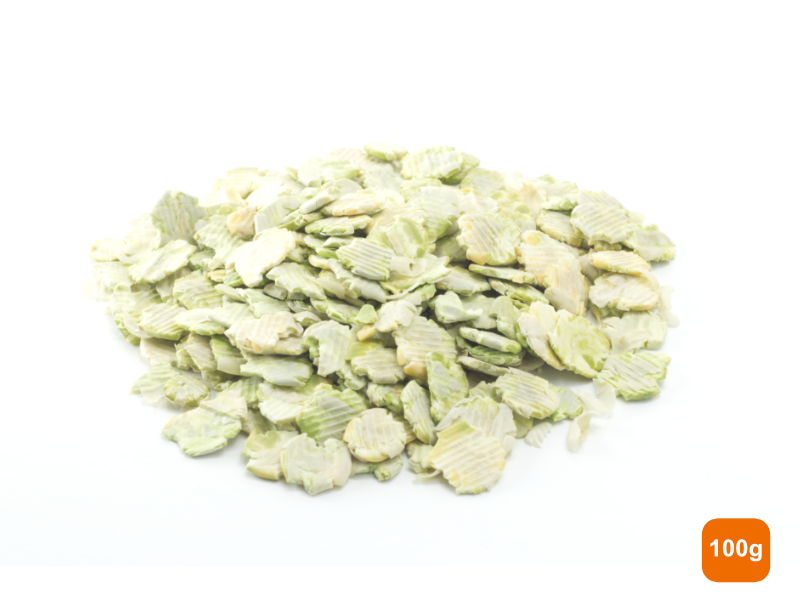 A pile of pea flakes 100g