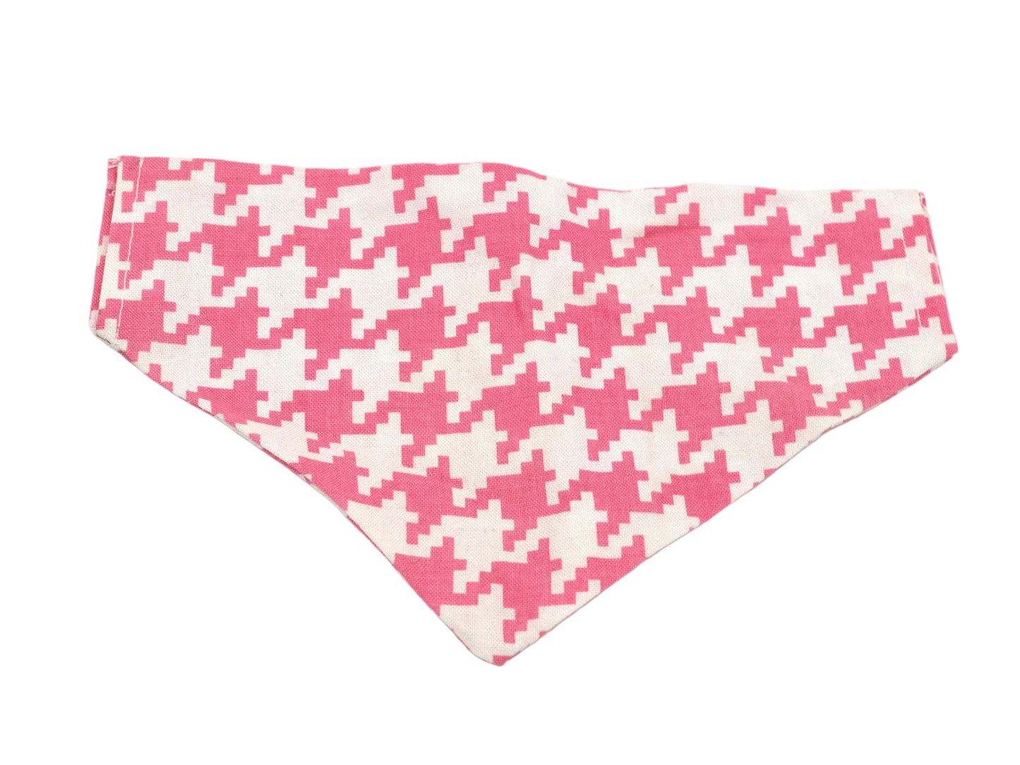 Pink and white houndstooth patterned bandana on a white background